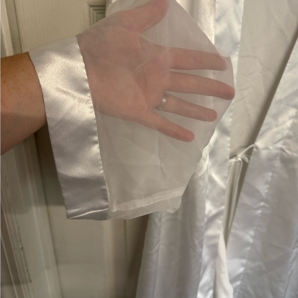 Bridal Robe - Picture 4 of 4